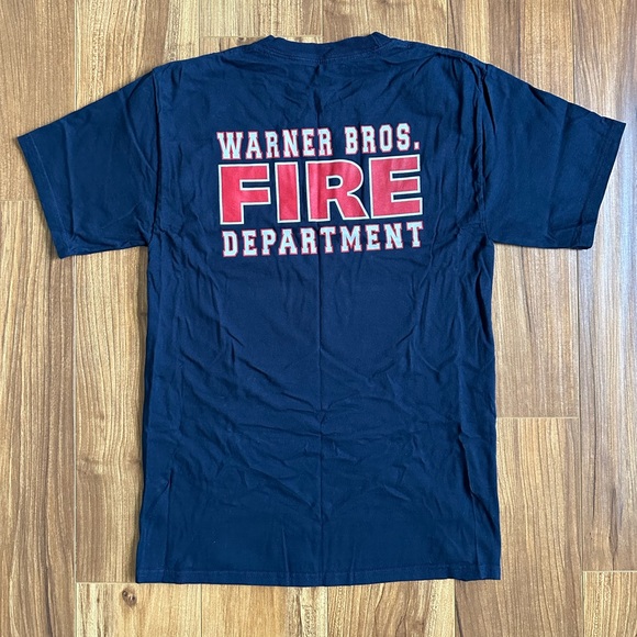 Warner Bros. Fire Department Men’s Medium T Shirt - Picture 4 of 7